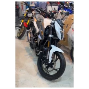 Second Hand Motorcycles: Used Bikes & Scooters Price in ...