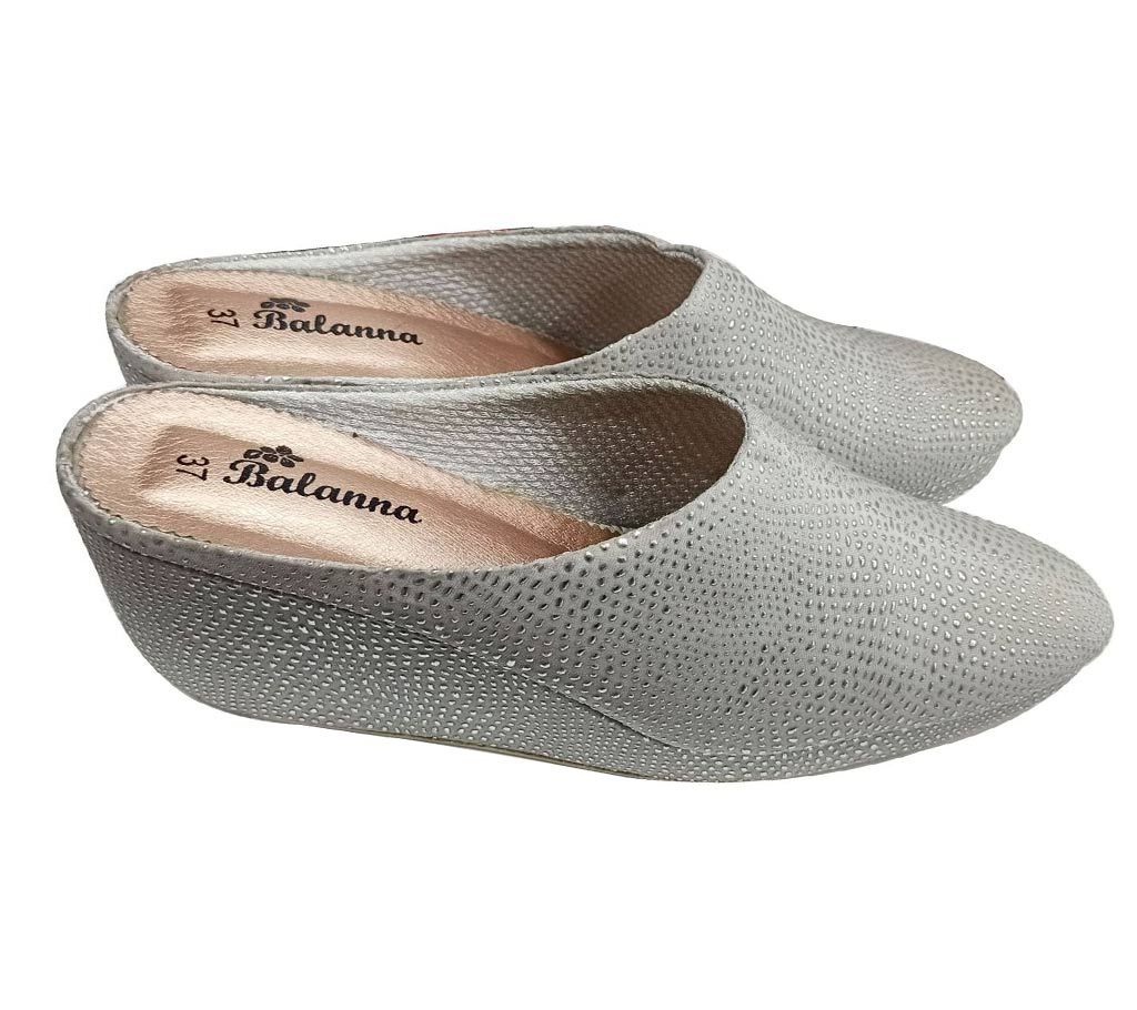 female half shoe