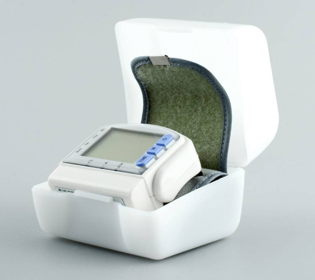 Automatic Wrist Blood Pressure Monitor বাংলাদেশ - 740409