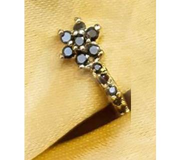 golden color metal nose pin for women