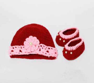 Hand Made Wool Cap With Socks for Baby