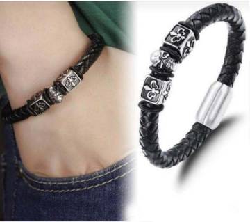 T8 Magnetic Leather Bracelet