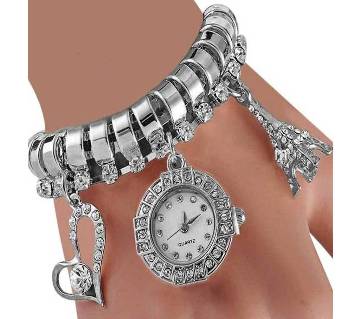 Analog Bracelet Watch for Women- Silver