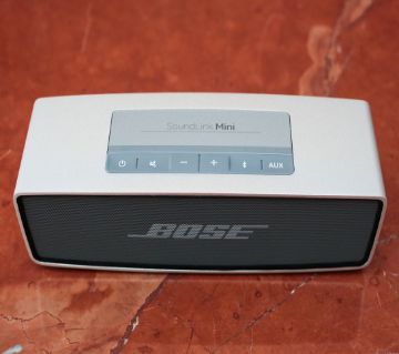 S205 Mini Portable Bluetooth Speaker
