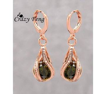 raf0628 Crystal green water drop earrings.