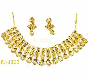 Prodip set (Golden) with ear rings