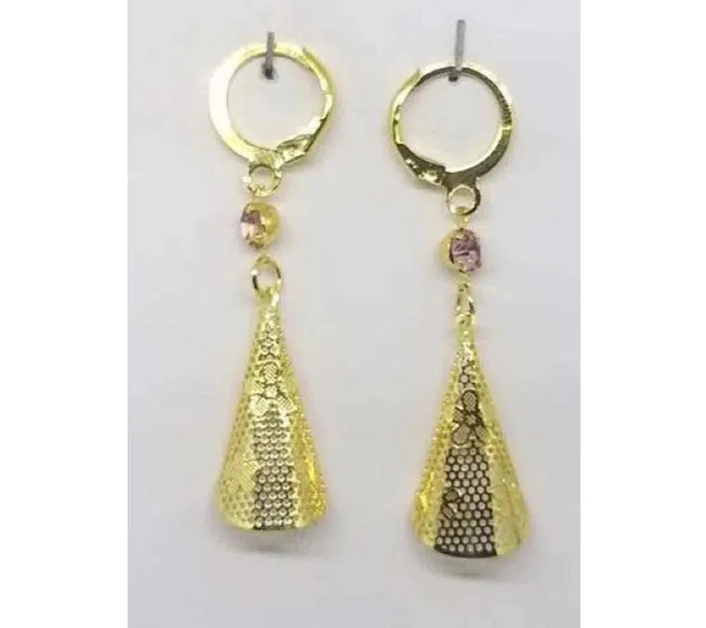 tiny smart golden color metal ear ring for women-