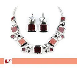 Rong Tuli High-Quality Enamel Necklace and Ear Ring Set