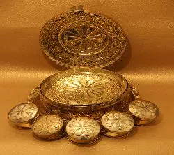 Pitol Nakshi Betel Leaf Bowl Set (Paner Bata)-Large