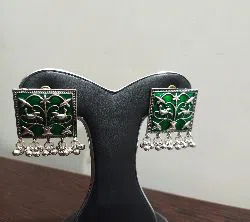 Antique Green Color Metal Ear Ring for Women
