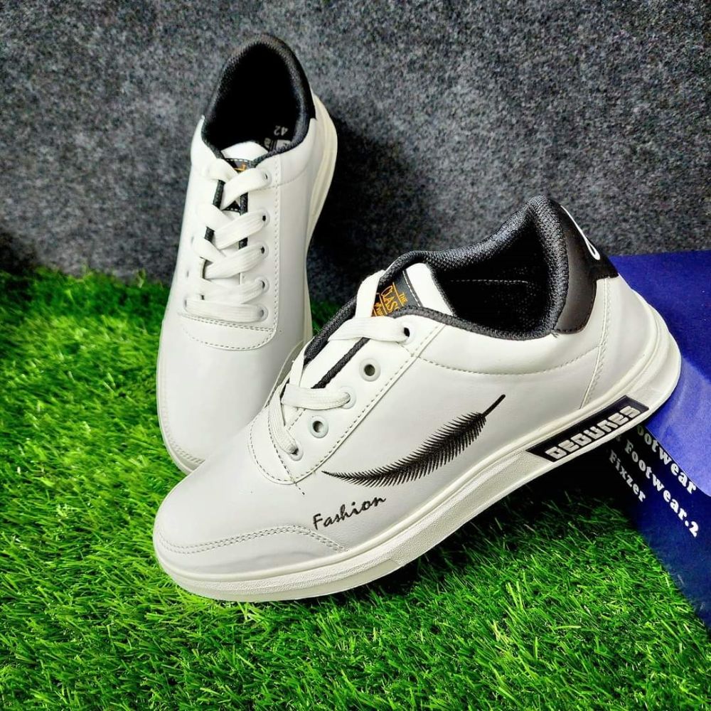 Trendy Casual White Shoes For Men