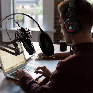 MAONO AU-A04H Vocal Condenser Cardioid USB Microphone Studio Setup With Headphone, Pop Filter And Stand