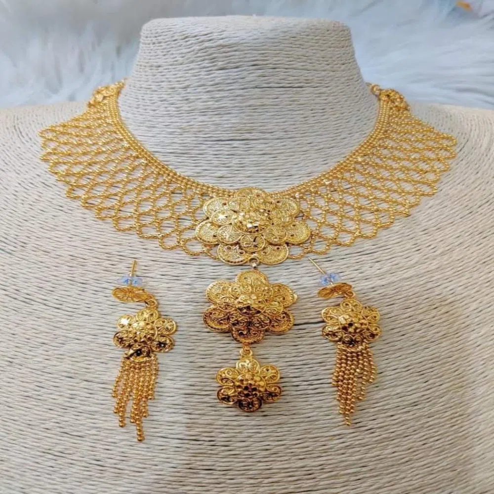Nacklace Gold plated