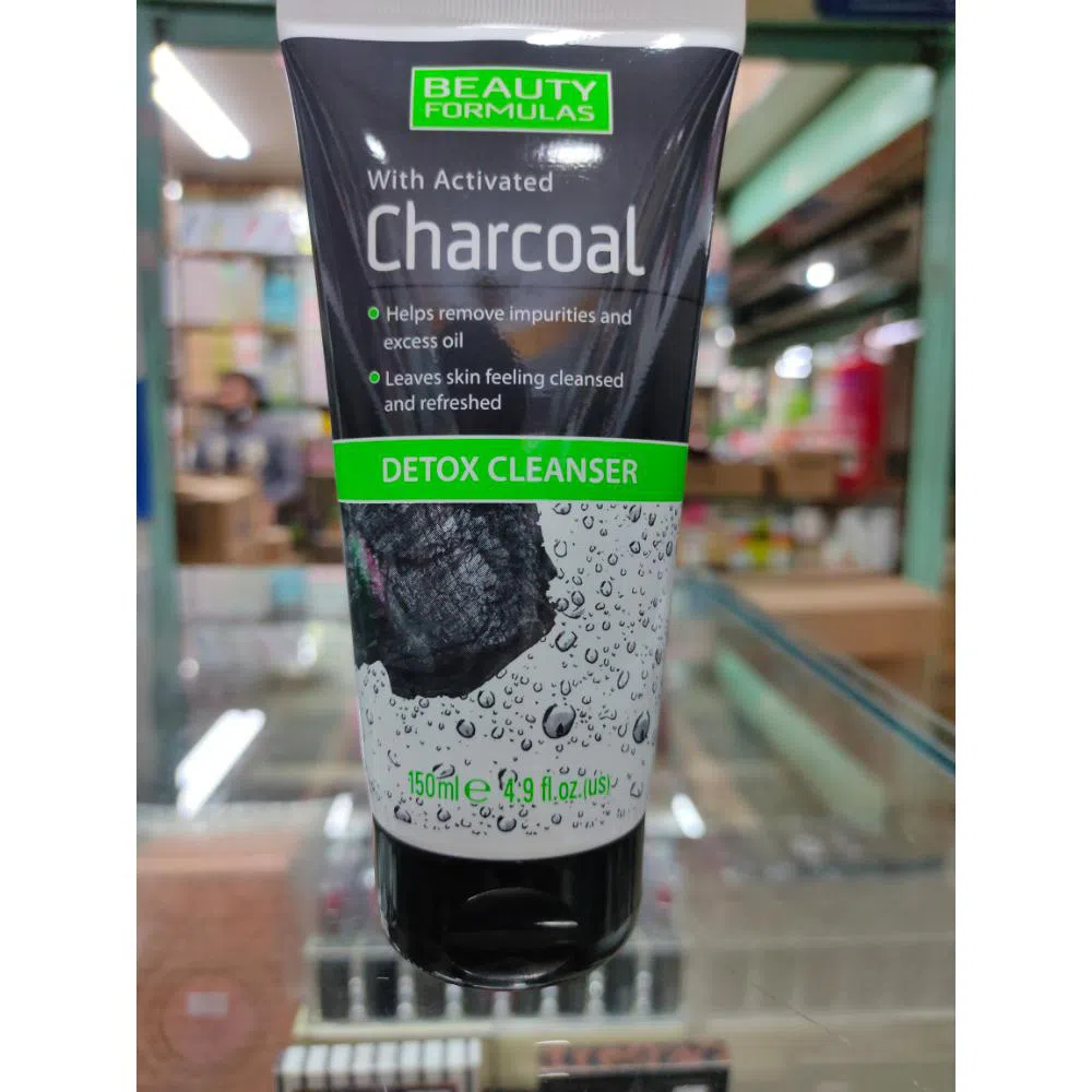 beauty formula detox cleanser with active charcoal 150ml UK 